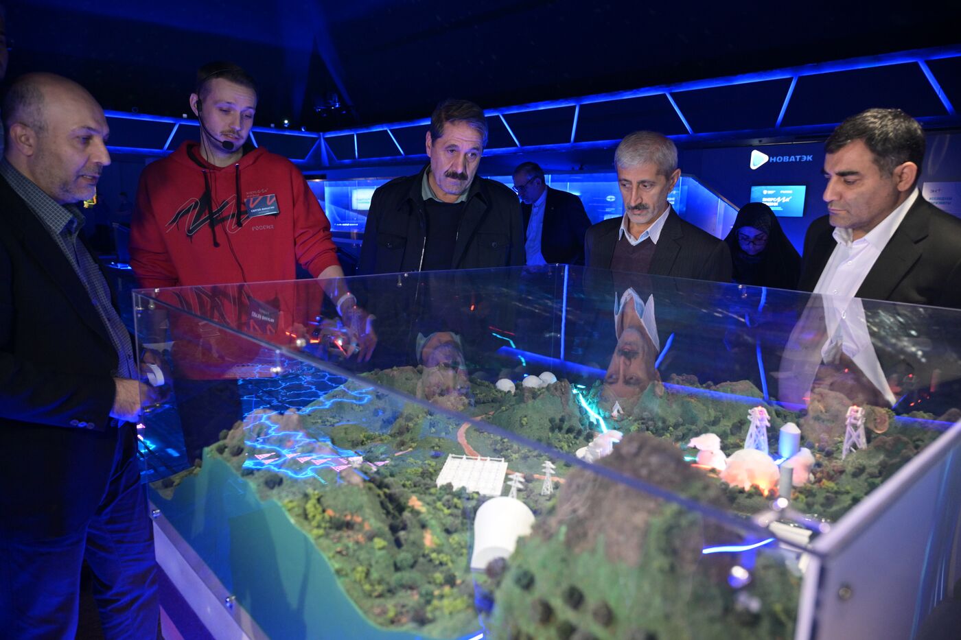 Выставка "Россия". Визит иранской делегации