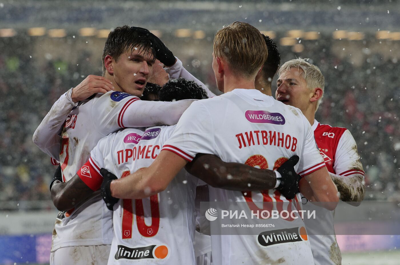 Футбол. РПЛ. Матч "Балтика" - "Спартак"