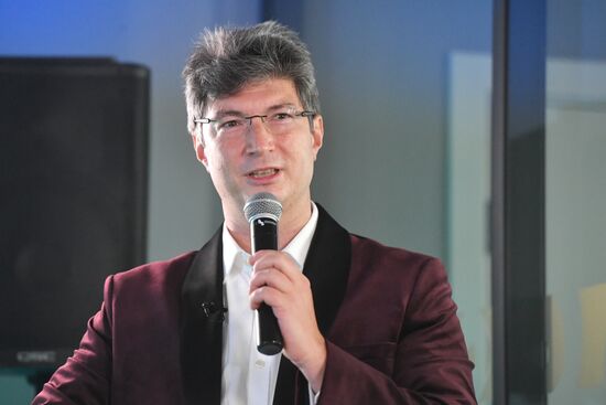 Выставка "Россия". Форсайт-сессия "Российское виноделие в перспективе. Взгляд визионеров"