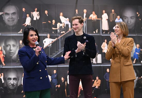 Выставка "Россия". Мастер-класс Надежды Бабкиной