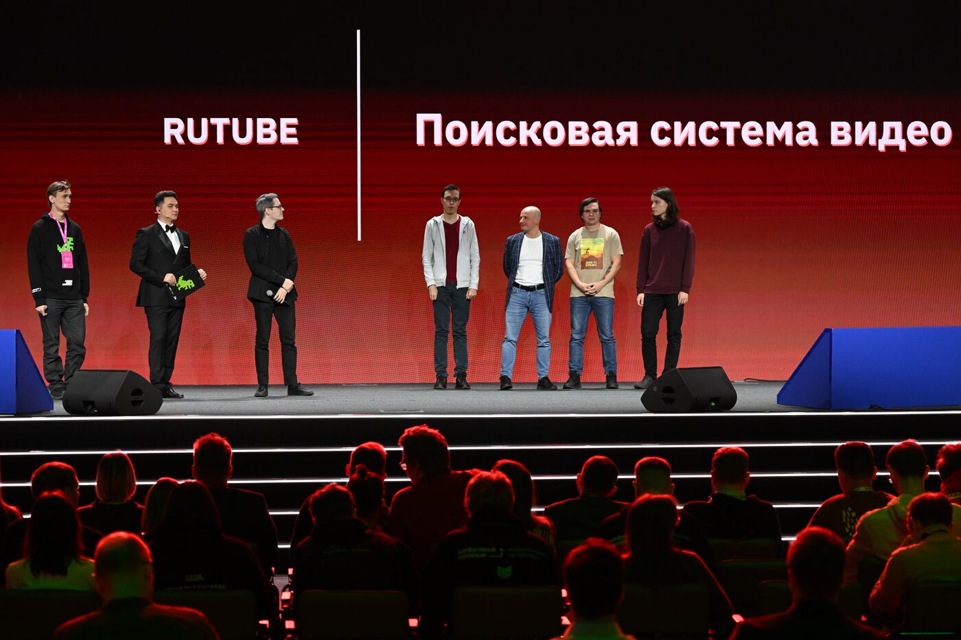 Выставка "Россия". Церемония награждения победителей Международного хакатона проекта "Цифровой прорыв. Сезон: Искусственный интеллект"