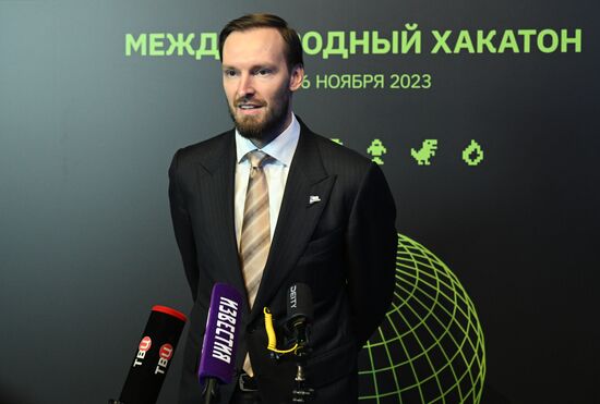 Выставка "Россия". Церемония награждения победителей Международного хакатона проекта "Цифровой прорыв. Сезон: Искусственный интеллект"