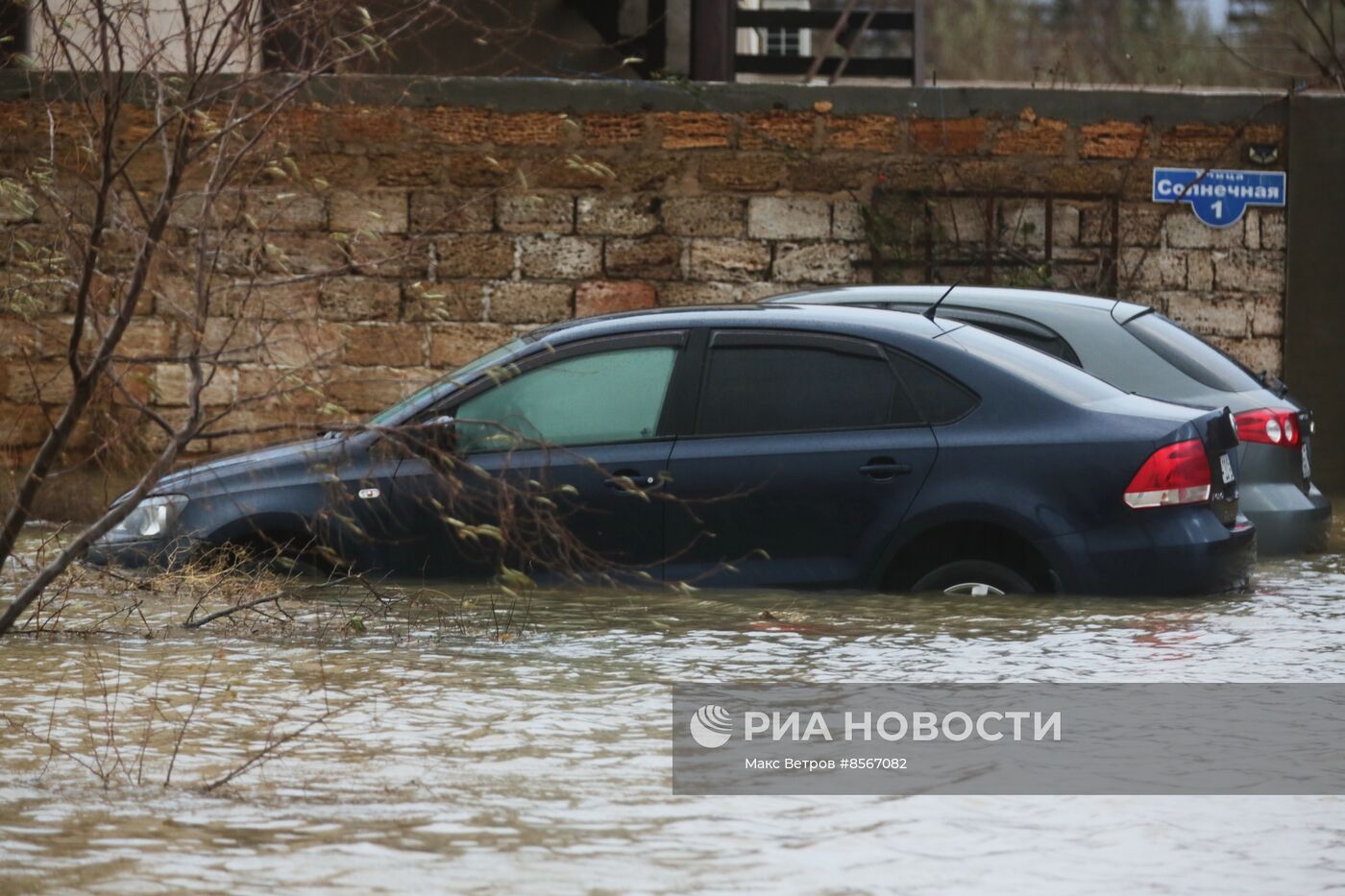 Последствия стихийного бедствия в Крыму
