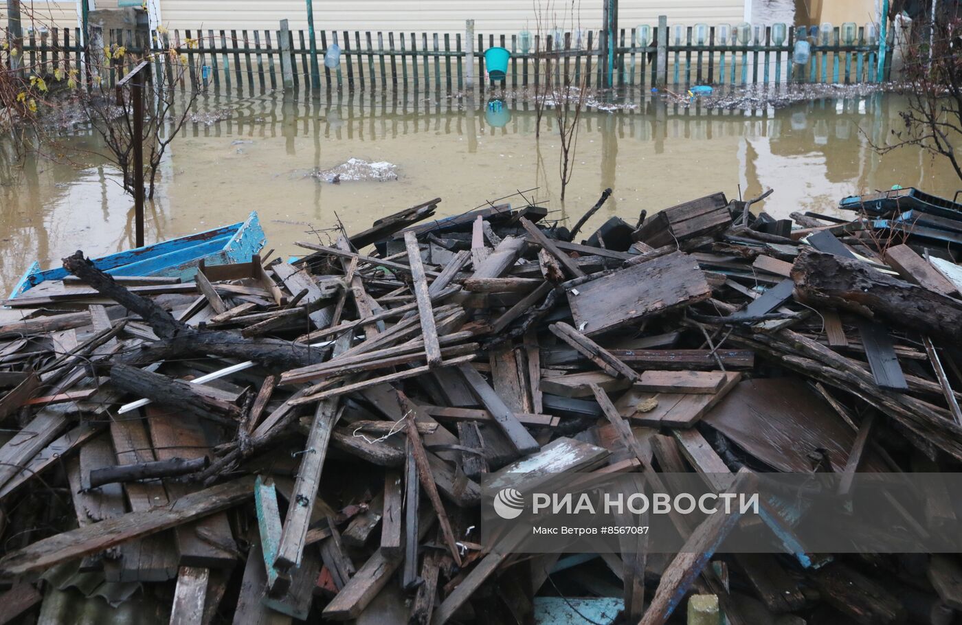 Последствия стихийного бедствия в Крыму
