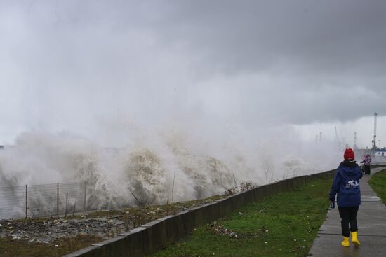 Шторм в Сочи