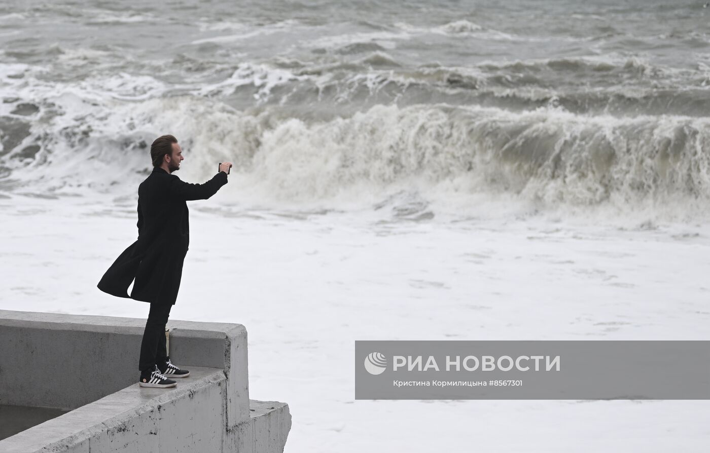 Шторм в Сочи