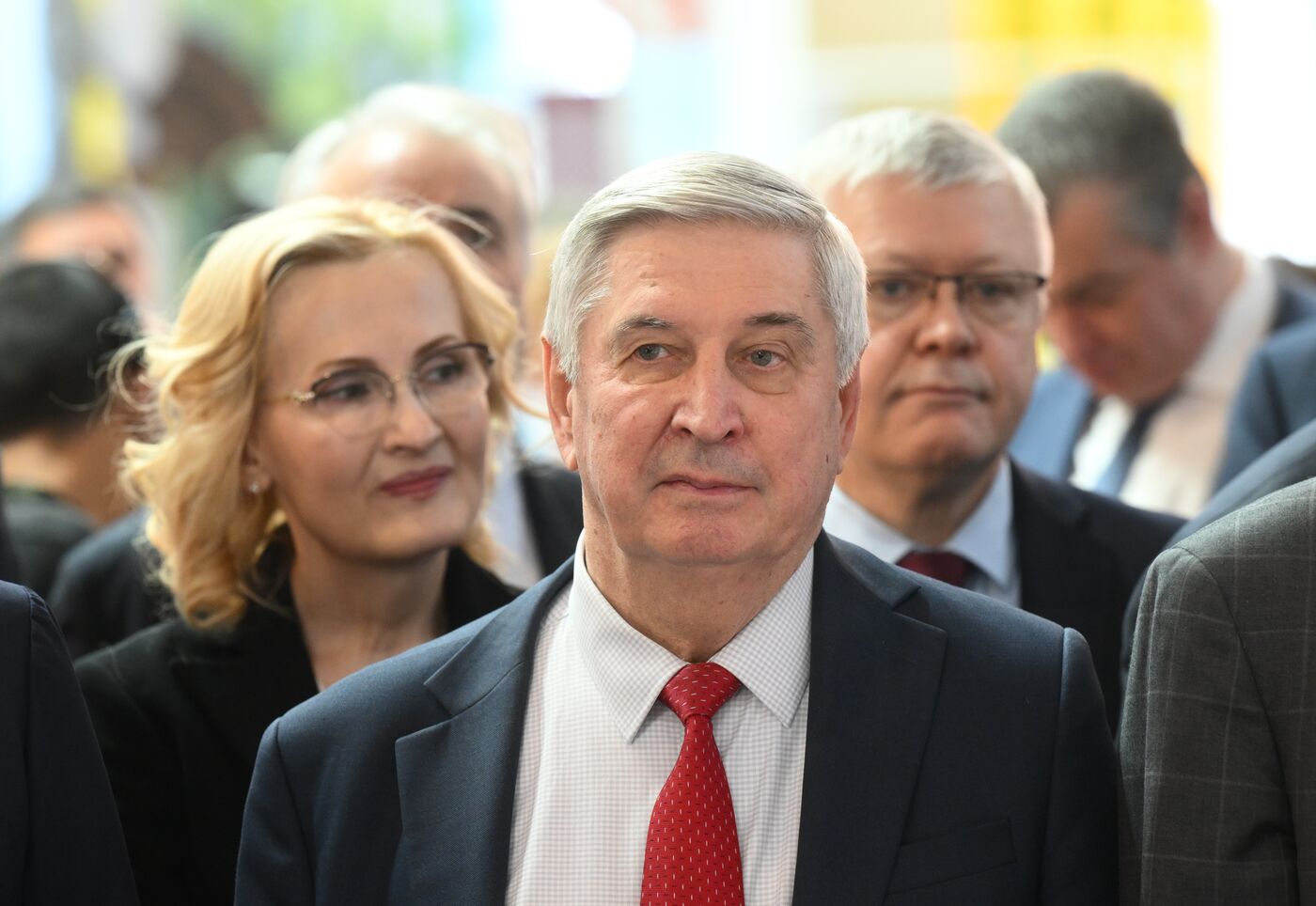 Выставка "Россия". Председатель Госдумы РФ В. Володин и депутаты посетили выставку "Россия" 