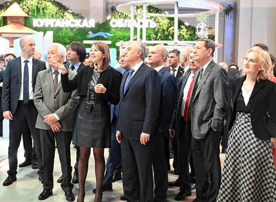 Выставка "Россия". Председатель Госдумы РФ В. Володин и депутаты посетили выставку "Россия" 