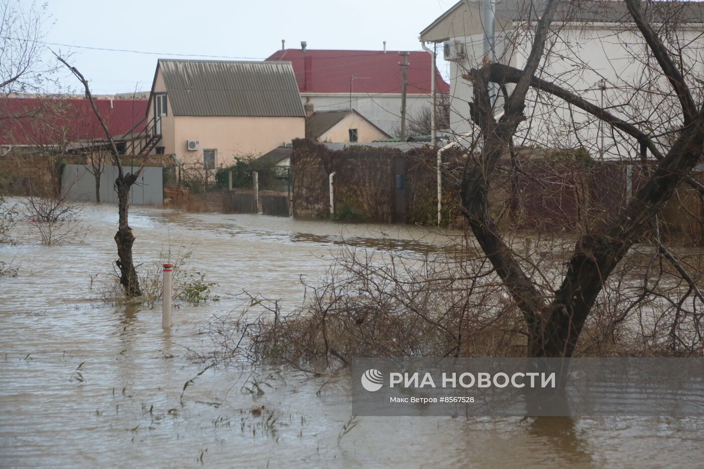 Последствия стихийного бедствия в Крыму