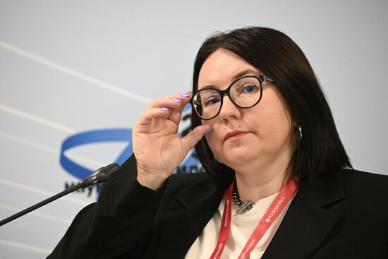 III КМУ-2023. Кто владеет всем? Информационное обеспечение научной политики