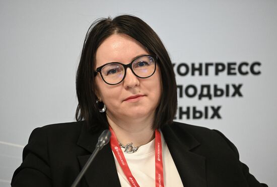 III КМУ-2023. Кто владеет всем? Информационное обеспечение научной политики