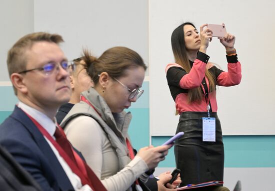 III КМУ-2023. Лекция заместителя генерального директора РНФ