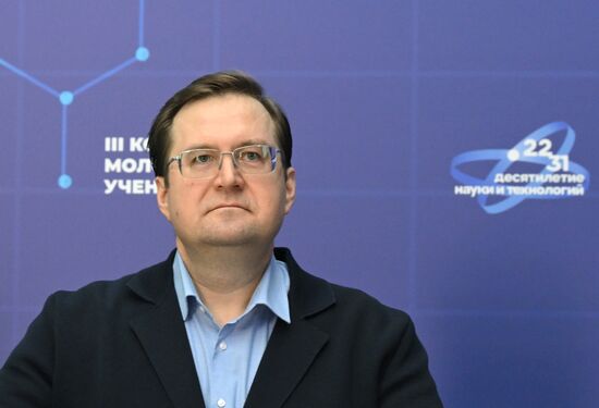 III КМУ-2023. Подписание соглашений компаниями HYPER и ЭФИР с ведущими вузами России