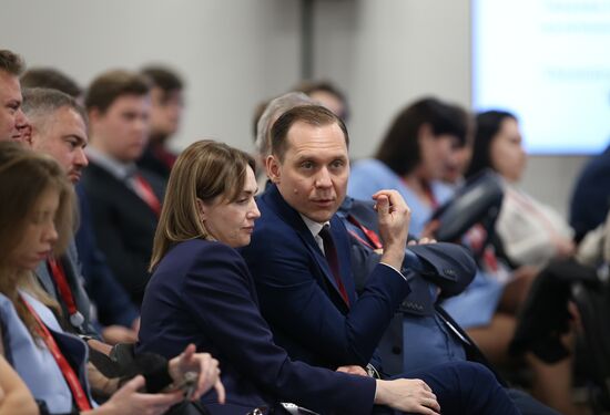 III КМУ-2023. "Какова химия, такова и жизнь": микро- и малотоннажная химия на службе человека