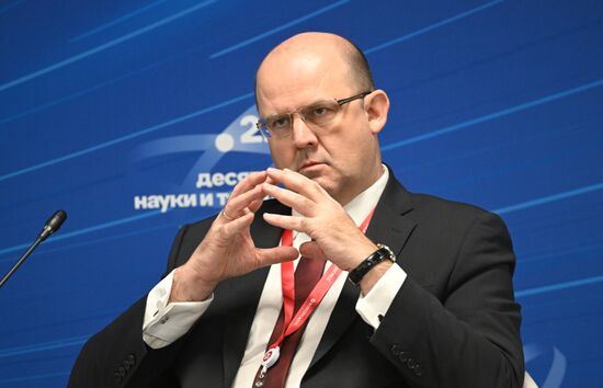 III КМУ-2023. Развитие человеческого капитала со школьной скамьи