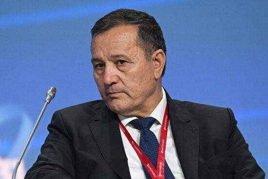 III КМУ-2023. Инфраструктура класса мегасайенс как база формирования единого научно-технологического пространства