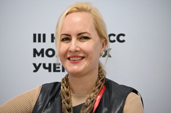 III КМУ-2023. Танго с киборгом: цифровизация и общественные изменения