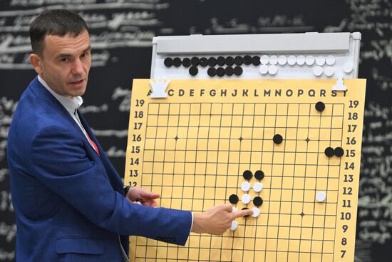 III КМУ-2023. Мастер-класс по го