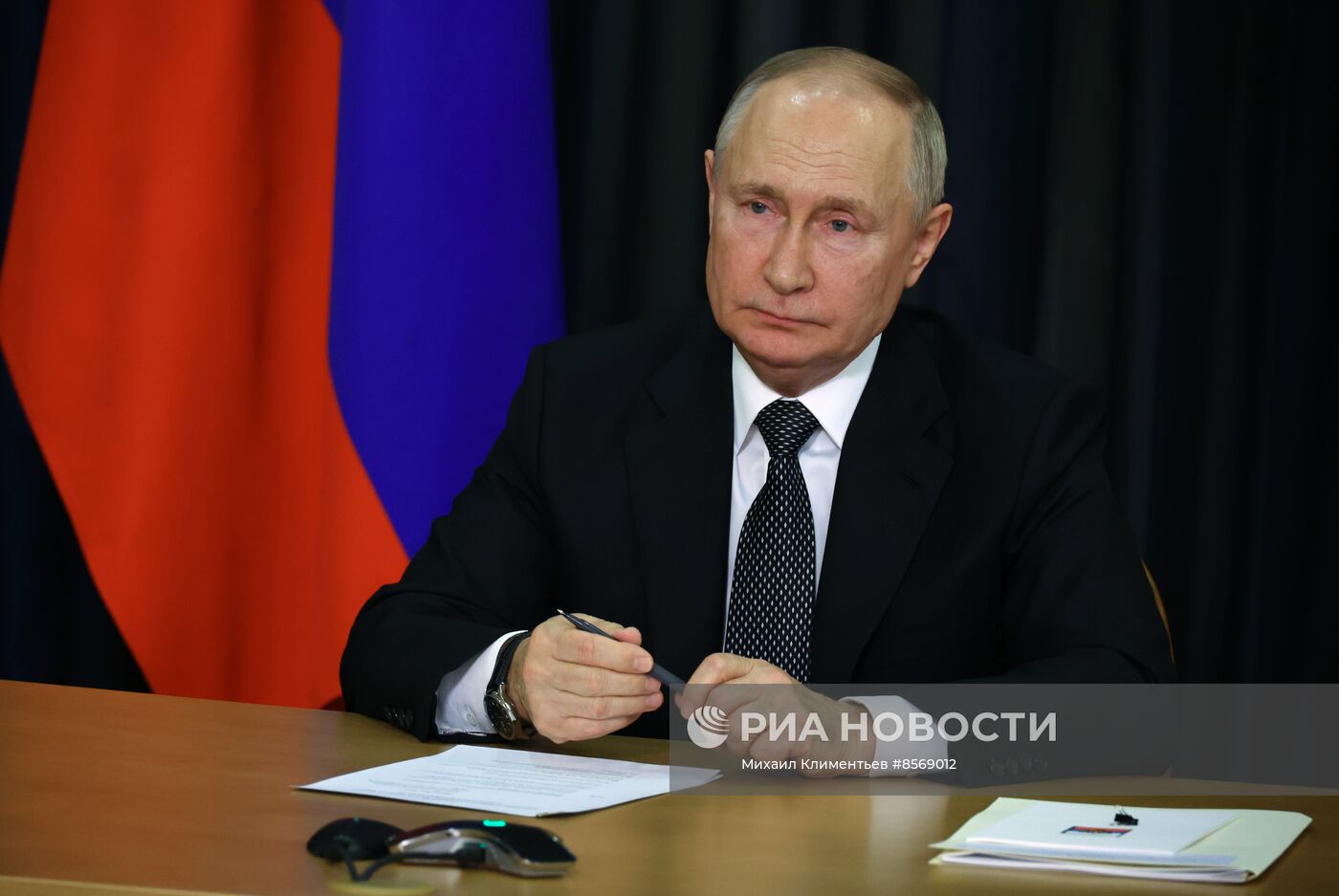 Президент РФ В. Путин принял участие в пленарном заседании Всемирного русского народного собора