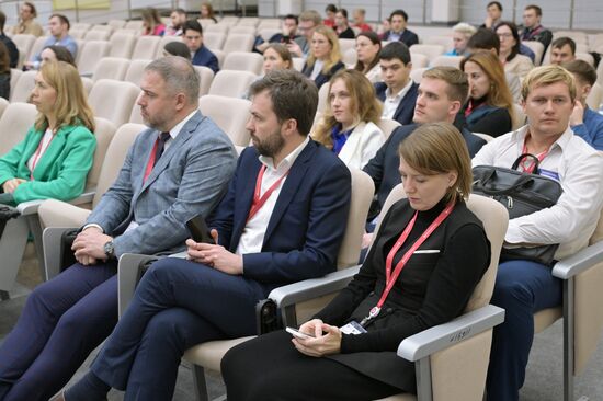 III КМУ-2023. Лекция Дурманова "Зеленая экономика: наука и мифы"