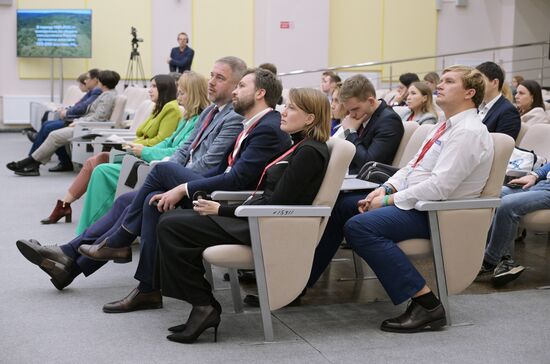 III КМУ-2023. Лекция Дурманова "Зеленая экономика: наука и мифы"