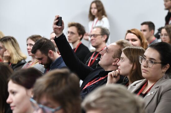 III КМУ-2023. SciComm: что получается, когда соединяются ученые и креативщики?