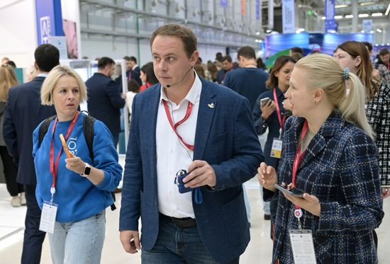 III КМУ-2023. Осмотр экспозиции журналистами