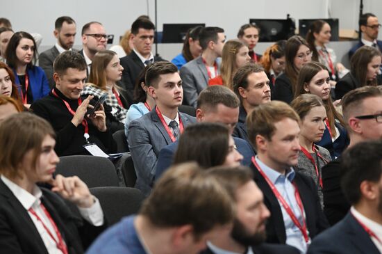 III КМУ-2023. Встреча СМУ и СНО с координатором Координационного совета по делам молодежи в научной и образовательной сферах Совета при президенте РФ по науке и образованию. Северо-Западный федеральный округ