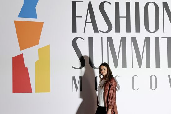 BRICS + Fashion Summit. Модный показ Sadaels (Аргентина)