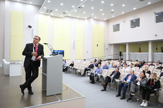 III КМУ-2023. Лекция "Современные вызовы авиационной отрасли: позиция России в международной авиации"