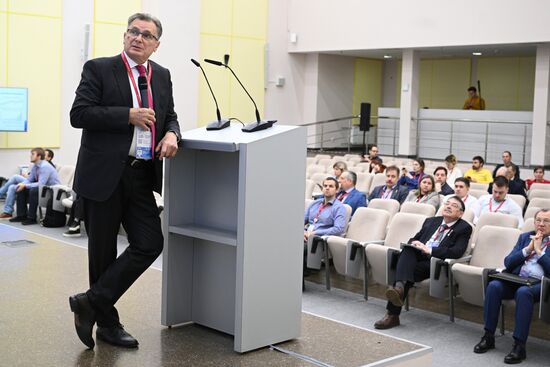 III КМУ-2023. Лекция "Современные вызовы авиационной отрасли: позиция России в международной авиации"