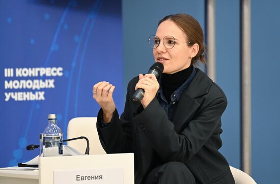 III КМУ-2023. Художник vs технологии: новые грани партнерства науки и искусства