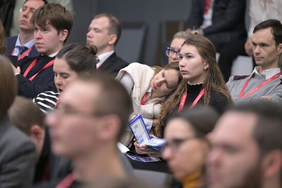 III КМУ-2023. Питч-сессия "Наука за 10 минут: грантополучатели РНФ рассказывают о своих исследованиях"