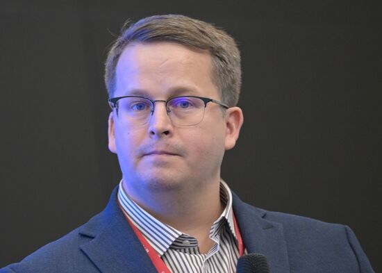 III КМУ-2023. Питч-сессия "Наука за 10 минут: грантополучатели РНФ рассказывают о своих исследованиях"