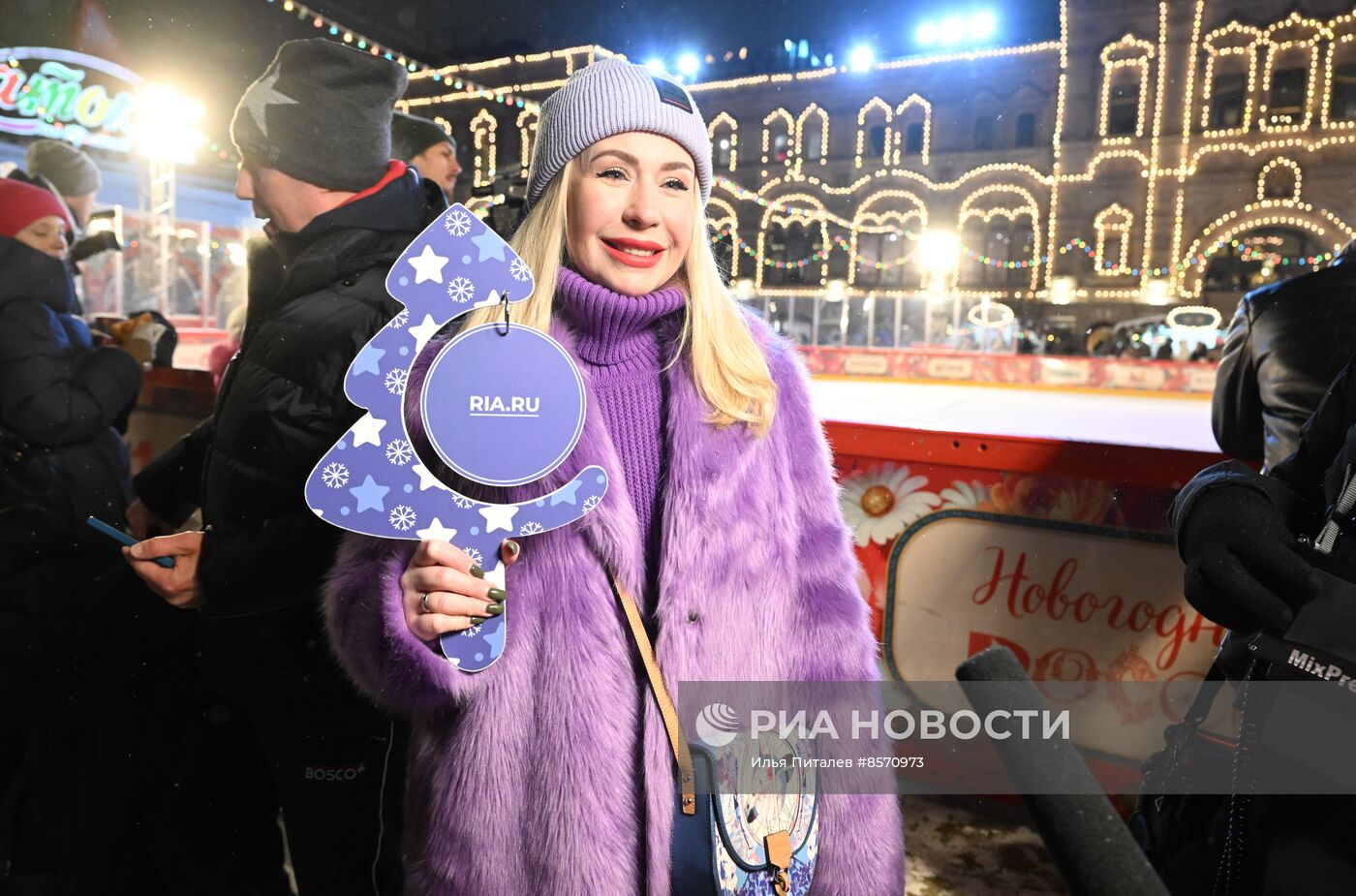 Открытие ГУМ-катка