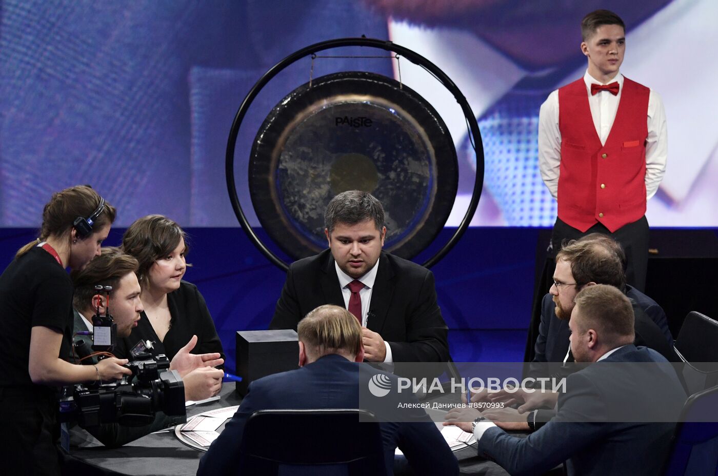 III КМУ-2023. Интеллектуальная игра "Что? Где? Когда?"