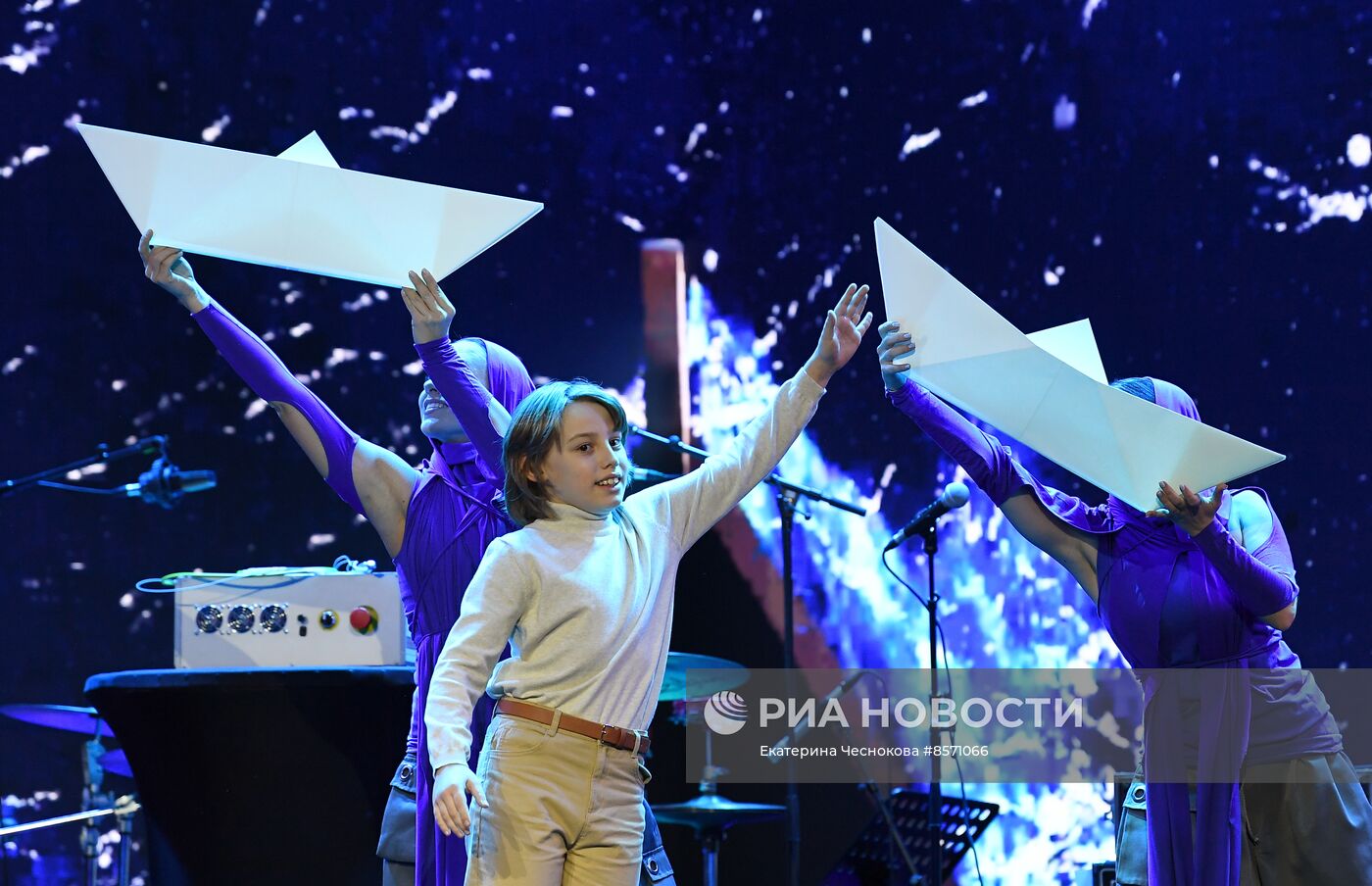 III КМУ-2023. Шоу "Наука как искусство" фестиваля молодого искусства "Таврида.АРТ"