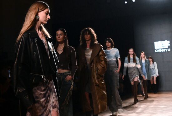 Модные показы в рамках "BRICS+ Fashion Summit"