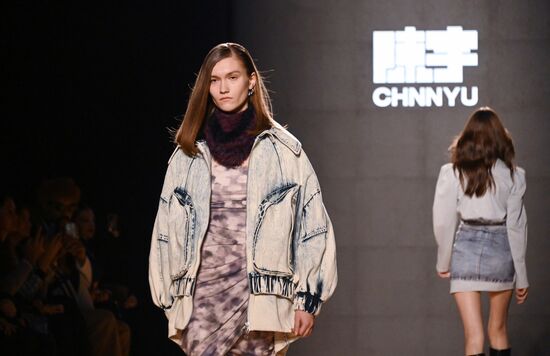 Модные показы в рамках "BRICS+ Fashion Summit"