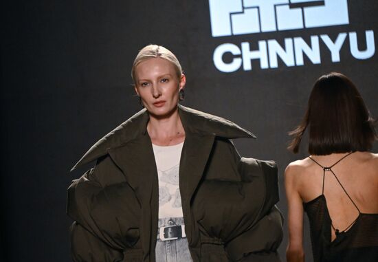 Модные показы в рамках "BRICS+ Fashion Summit"