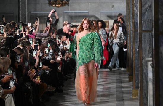 Модные показы в рамках "BRICS+ Fashion Summit"