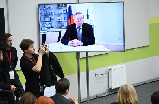 III КМУ-2023. Научный поиск и этико-правовые вопросы исследовательской деятельности