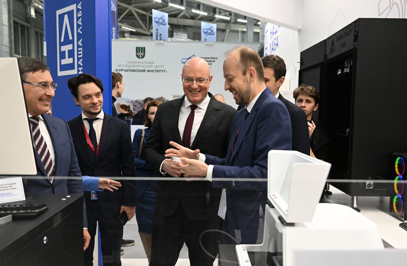 Вице-премьер РФ Д. Чернышенко посетил III Конгресс молодых ученых