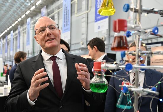 Вице-премьер РФ Д. Чернышенко посетил III Конгресс молодых ученых