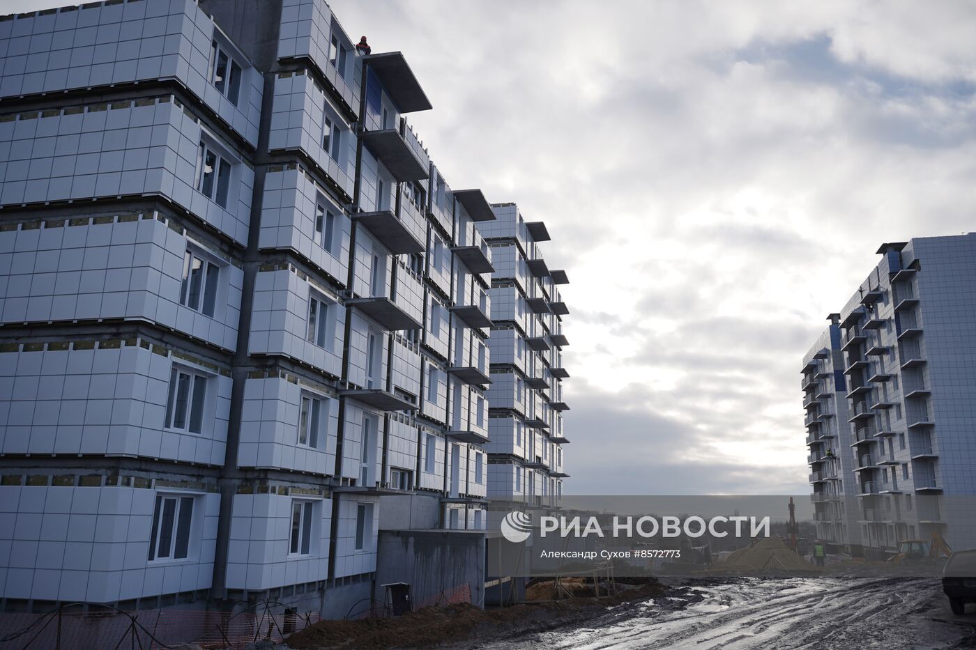 Восстановление разрушенных в ходе боевых действий домов в Мариуполе