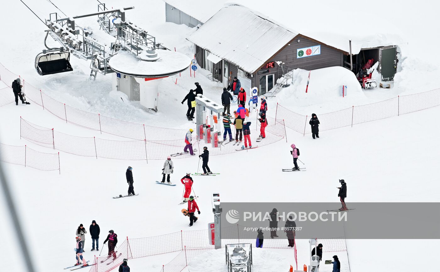 Старт зимнего сезона на горнолыжном курорте "Красная Поляна"