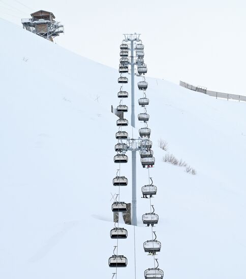 Старт зимнего сезона на горнолыжном курорте "Красная Поляна"