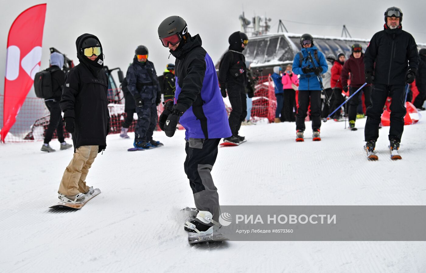 Старт зимнего сезона на горнолыжном курорте "Красная Поляна"