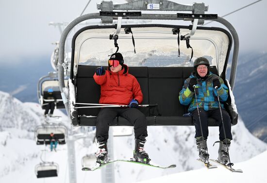 Старт зимнего сезона на горнолыжном курорте "Красная Поляна"