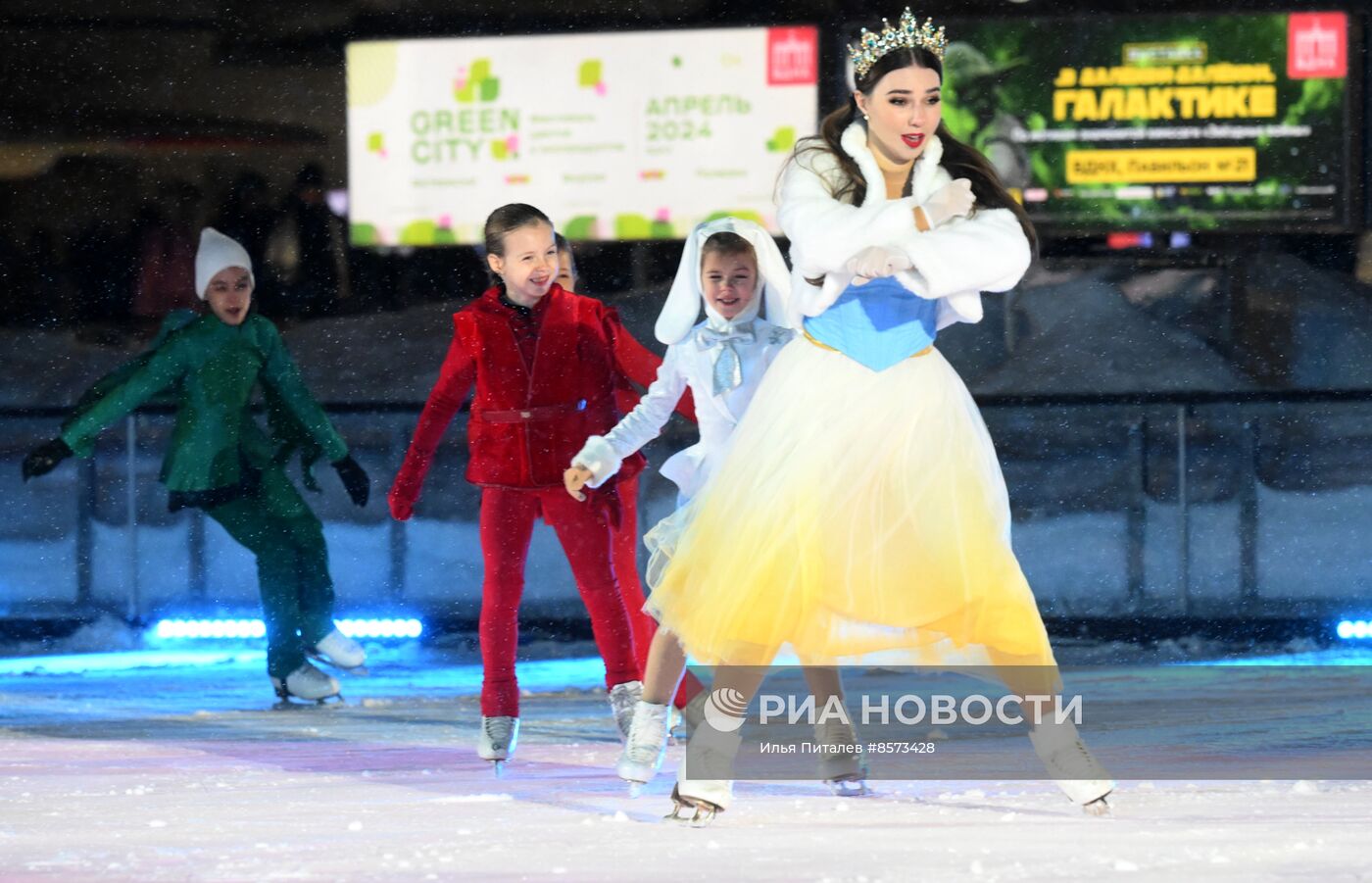 Выставка "Россия".Ледовое шоу "Сказки Евгения Плющенко"